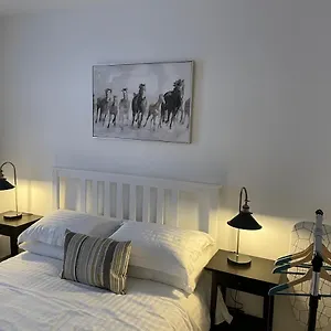 Citystays With Free Parking Habitación en casa particular